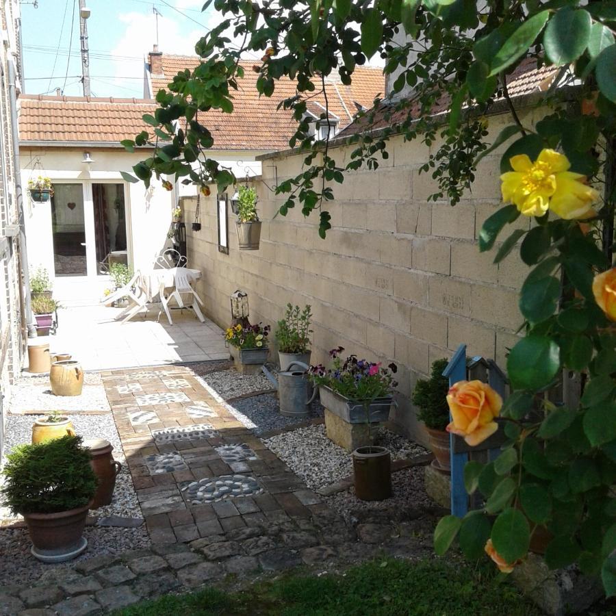Le Coq En Pate Bed & Breakfast Romilly-sur-Seine Exterior photo
